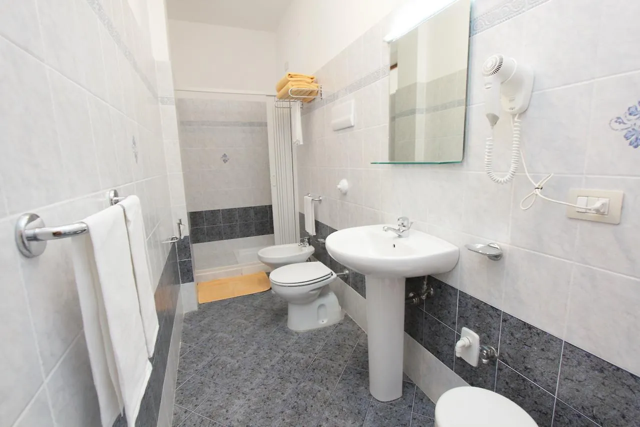 מלון Capo dʼOrlando Residence Galati